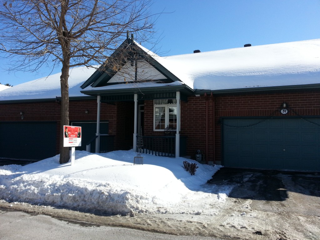Open House Sunday 2PM-4PM – 16 Briardale – Fisher Heights
